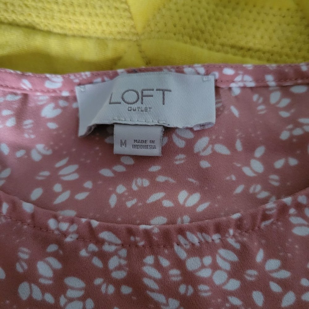 Pink blouse - Picture 2 of 2